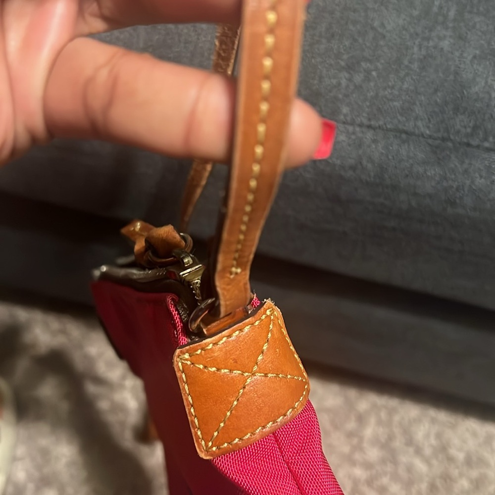 Dooney & Bourke - Picture 4 of 4
